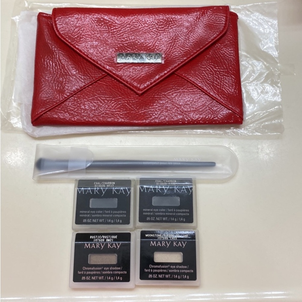 Lot of Mary Kay items